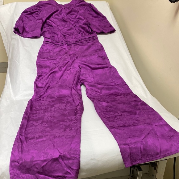 NWT: Adelyn Rae - Theo Open-Back Sateen Jacquard Jumpsuit in Purple - Picture 5 of 12